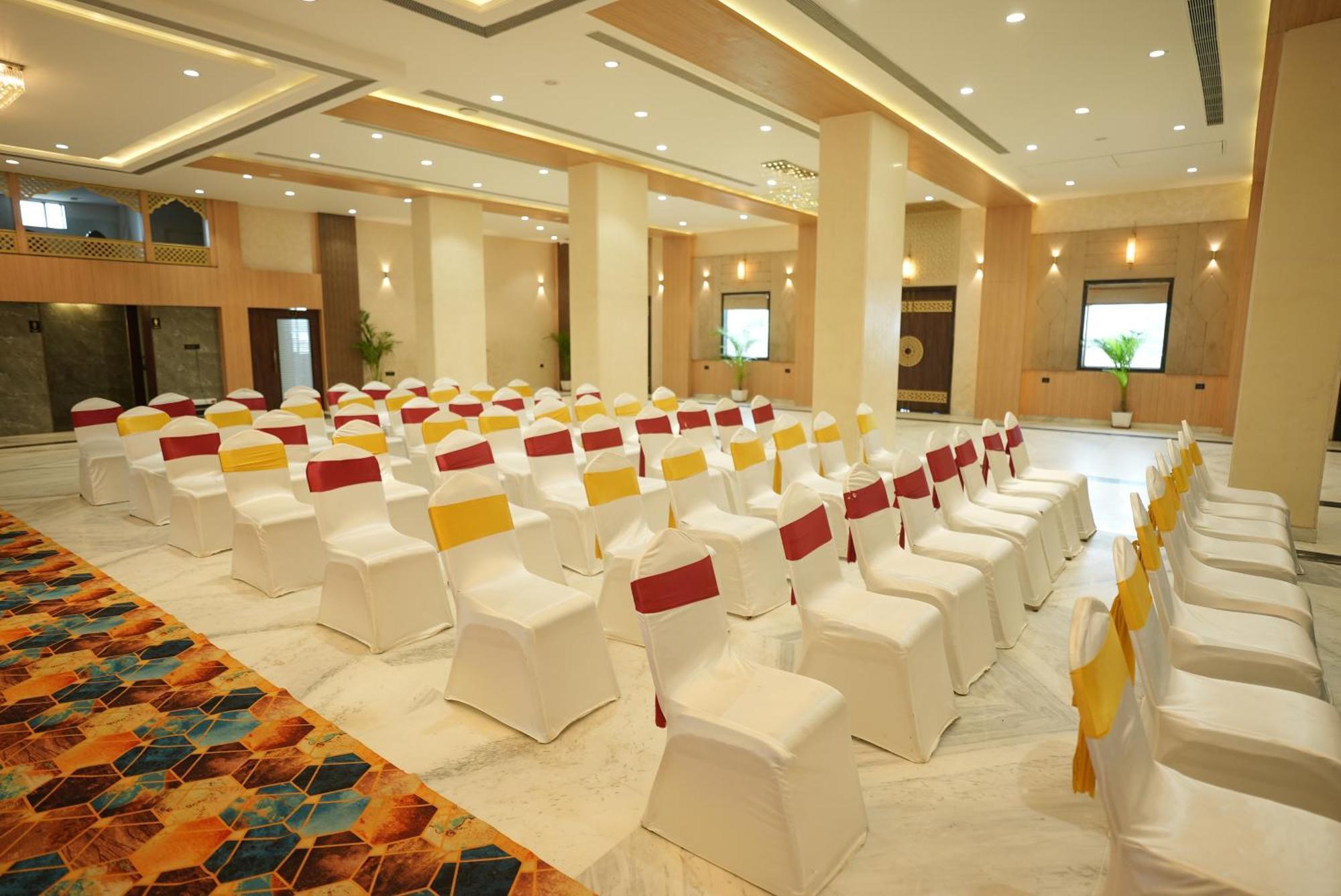 Palak Palace Hotels And Resort Bhopal Exterior foto