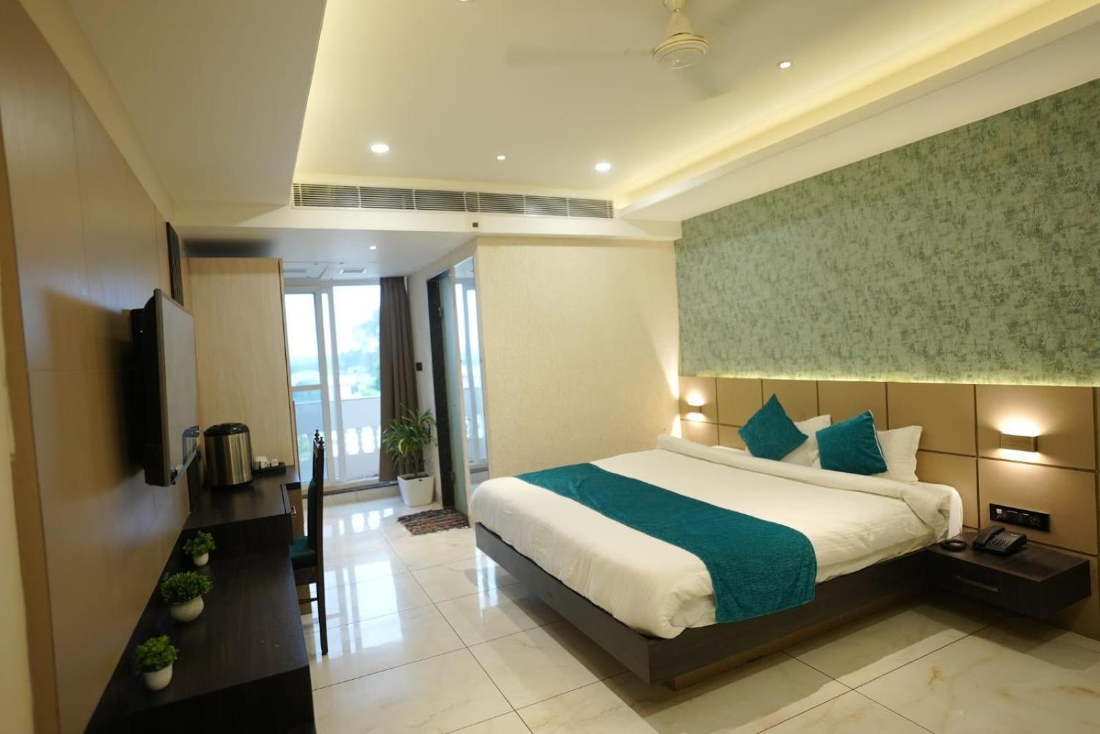 Palak Palace Hotels And Resort Bhopal Exterior foto